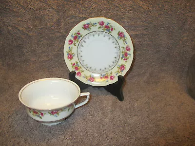 Vintage Gold Castle® Floral Plattern Made In Occupied Japan Tea Cup And Saucer • $1.99