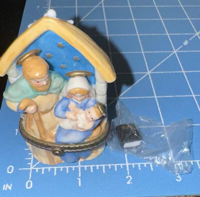 PHB COLLECTIONS NATIVITY SCENE WITH BIBLE TRINKET Damaged Missing Star • $12.99