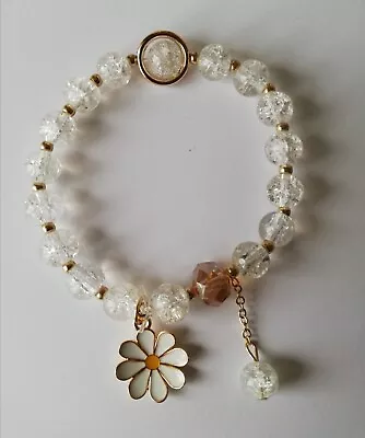 £2.99 • Buy Girls / Ladies White Crackle Glass Beaded Bracelet With Daisy Flower Charm 