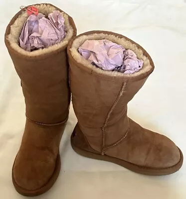 UGG Australia Classic Tall II Womens Winter Boots - Size 8 Chestnut • $9.99