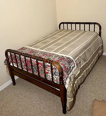Antique Solid Mahogany Heirloom Spindle Spool Bed Jenny Lind-full W/matress • $850