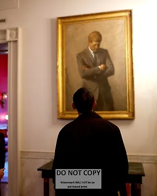 President Barack Obama Looks @ Portrait Of John F. Kennedy - 8x10 Photo (da-715) • $8.87