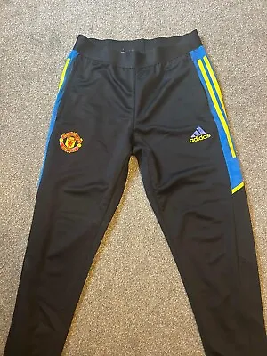 Manchester United Training Bottoms  • £15