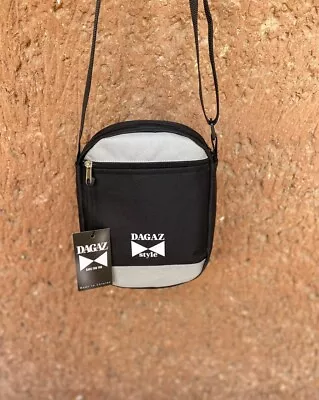 Men's Shoulder Bag Sports Bag With 2 Compartments • $12