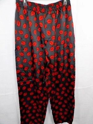 Addiction Silky Satin Pajama Pants With All Over Kissing Lips NWOT Size XL • $24.99