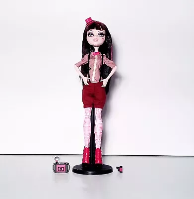 Monster High Newspaper Club Draculaura Doll Mattel RARE • $149.99