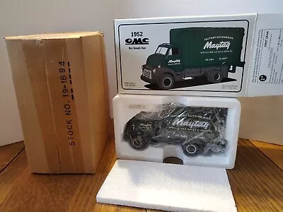 First Gear 1/34th Mint In Box #19-1894 1952 Gmc Maytag Dry Goods Van • $30