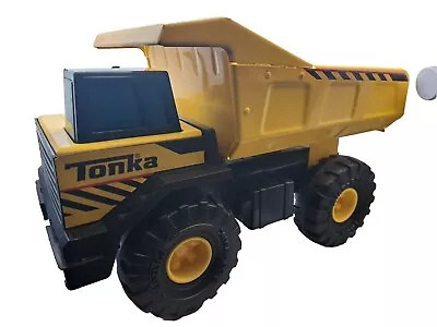 2012 HASBRO LARGE TONKA DUMP TRUCK 354 Yellow Metal & Plastic NICE Toy XMB-975 • $19.87