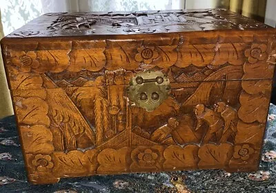 Vintage Chinese Handcarved Wood Camphor Storage Box/Chest Jewellery  Decorative • £40