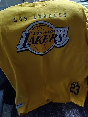 Los Angeles Lakers T-shirt  Size Large. Worn In VG Condition. • £5