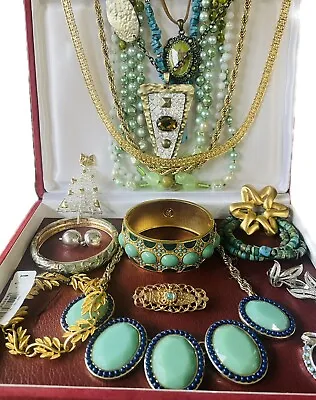 Vintage Estate Costume Jewelry Lot! MONET NAPIER And More! • $49.99