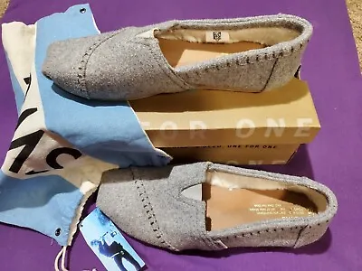 $23.99 • Buy Tom Classics Drizzle Grey Wool Faux Shearling Slip On Shoe Size W 8.5