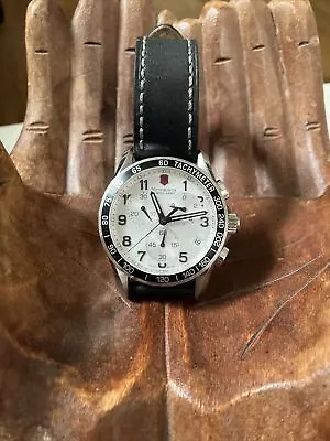 Victorinox 241126 Men’s Wristwatch • $250