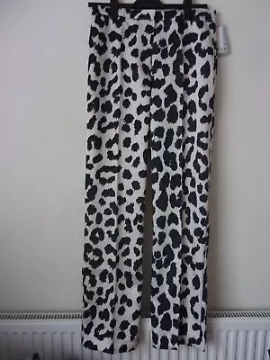 New H&M White Leopard Print Straight Trousers Size: UK 12 RRP £32.99 READ • £9.99