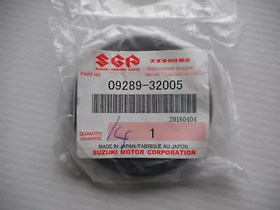 SUZUKI RGV250 1989-1996 MODELS GENUINE CRANKSHAFT OIL SEAL ---- 09289-32005 (x1) • $37.50