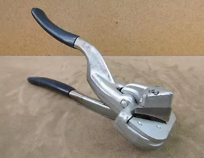 Excellent! Roper Whitney No.541 90° V Shape Sheat Metal Hand Notcher Cutter Tool • $139.95