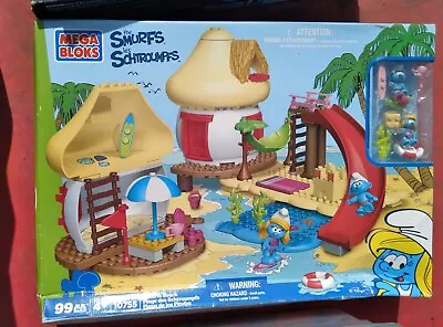2012 SMURFS BEACH MEGA BLOKS The Smurfs Blocks #10755 • $45
