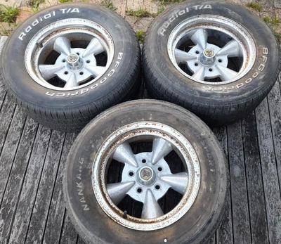 $200 • Buy HQ Holden Mag Wheels With Center Caps