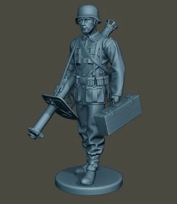  WW2 German 120mm 1/16th Unpainted Figure  • £15