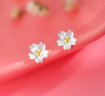 925 Sterling Silver Lovely Daisy Crystal Stud Earrings Women Girl Jewellery Gift • £3.19