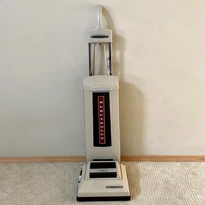 $114.99 • Buy Vintage Electrolux 1451 Upright Vacuum Cleaner - Tested & WORKS!