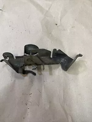 21hp Briggs&Stratton V Twin 407777-0268-E1  Throttle Control Bracket  #698761 • $17