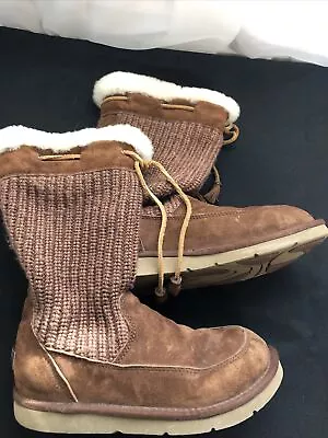 UGG Australia 5124 Suburb Brown Suede Crocheted Shearling Sweater Boots Size 8 • $49.99