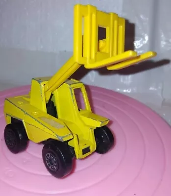 VTG 1977 MATCHBOX Lesney Sambron Forklift Jacklift Yellow Diecast Toy K16 • $0.99