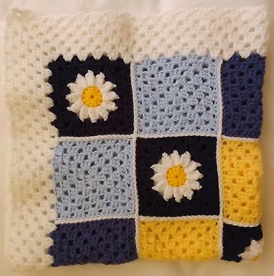 Beautiful Hand Crocheted Daisy Granny Square Baby Blanket  Brand New. • £13.99