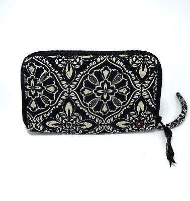 Vera Bradley Barcelona Fall 2010 Zip Around Wallet Wristlet Black • $10.55