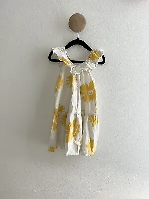 Zara Girls Floral Dress Size 4-5 Years Old • $20