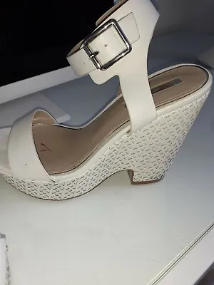 £6.50 • Buy MISS SELFRIDGE Sandals - Ivory, Size 4 - Fab Condition