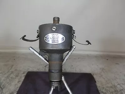 Bosch Screamer Cast Iron Mechanical Advance Distributor 0231129019 • $375