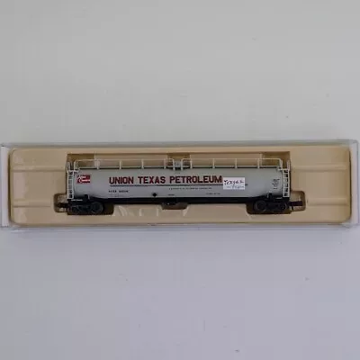 Atlas 3708x N Scale 33000 Gal Tank Car - Union Texas Petroleum • $37.80