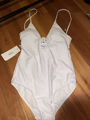 Zaful Size 4 One Piece White Woman Swimsuit • $9