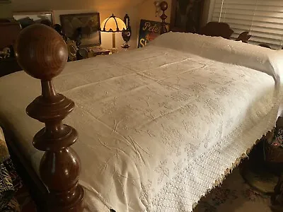 Antique Matelasse White Cotton Counterpane Textile Coverlet Spread 86x88 • $75