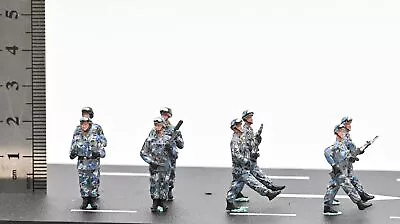 1/72 China Soldiers In Formation Marine Painting 8-Person Finished Soldier Model • £37.55