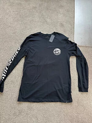 QUIKSILVER LONG SLEEVE TEE .Size M. BRAND NEW WITH TAGS • $19.99