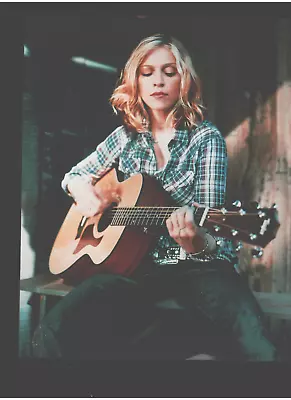 8 X 10 COLOR  PHOTO-MADONNA PLAYING GUITAR • $6.99