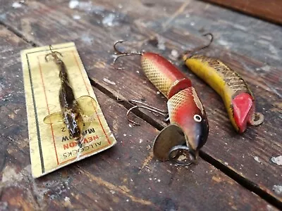 Vintage Fishing Lures • $25.27