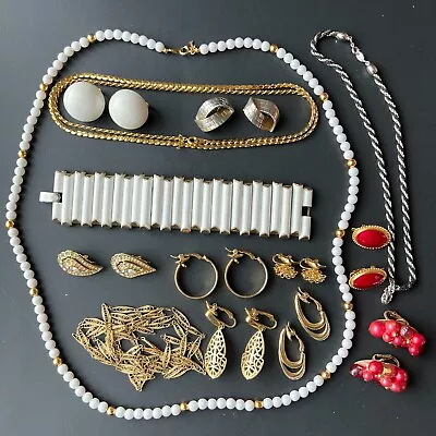 All Signed TRIFARI Vintage Retro Bracelet Necklace & Earrings Lot Gold Tn Z68 • $5.50