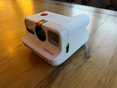 Polaroid Go Generation 2 - White Instant Film Camera Mini Polaroid • $39