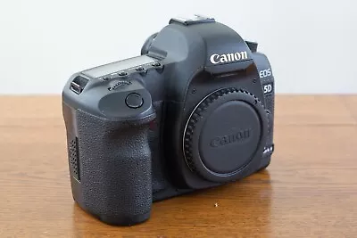 Canon EOS 5D Mark II Digital SLR Camera Body With Charger And Canon Battery • £300