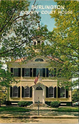 Postcard COURT HOUSE SCENE Mount Holly New Jersey NJ AN0819 • $2.99