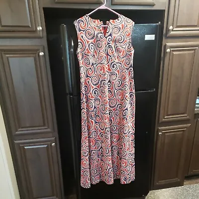 70s  Dress ( Bust 36 Waist 36 Length 55 Inches )  • $10.68