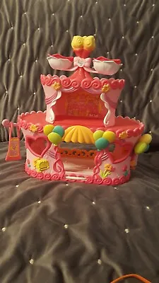 Hasbro My Little Pony Ponyville Roller Skate Party Cake Play Set • £9.10