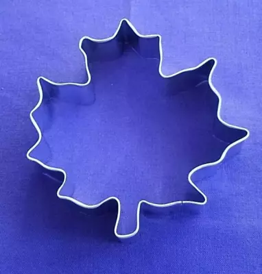 4  Maple Leaf Cookie Cutter Metal New • $2.59