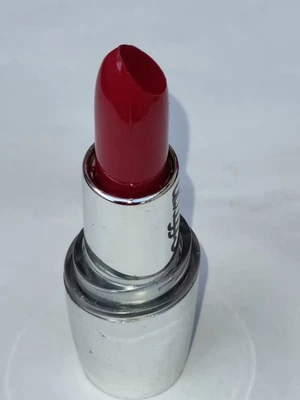 £2.50 • Buy SAFFRON Lipstick - Choice Of Colour