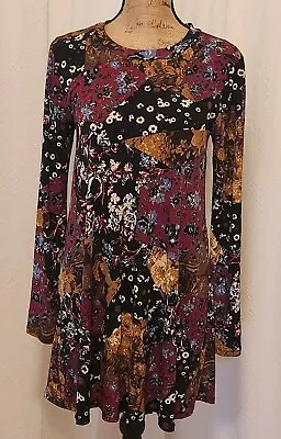 BCBG Generation Women's S Colorful Floral Long Sleeve Knit Shift Dress • $19.99