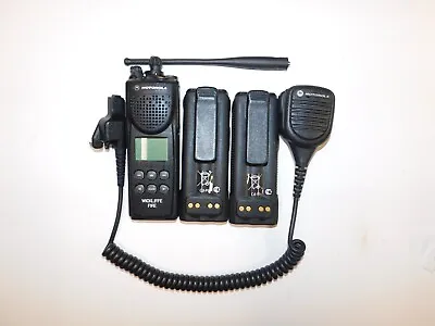 Motorola XTS 3000 II 806-870 MHz 2 Way Radio H09UCF9PW7BN. Mic 1 Batt' Antenna • $65